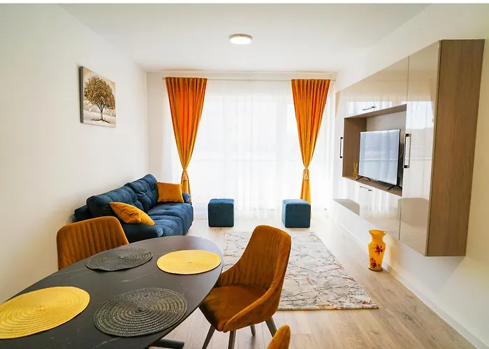 Mirandis Apartments - Comfort & Private Parking Near Coresi Mall