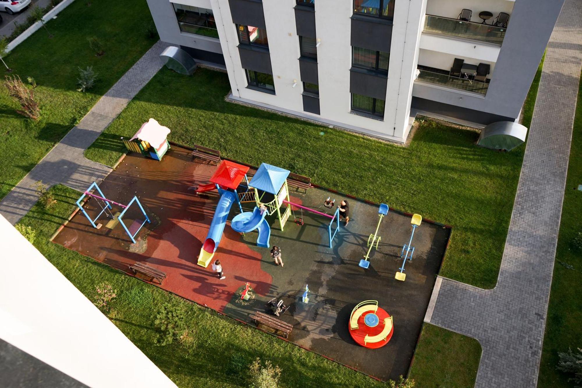Mirandis - Comfort & Private Parking Near Coresi Mall * Brasov