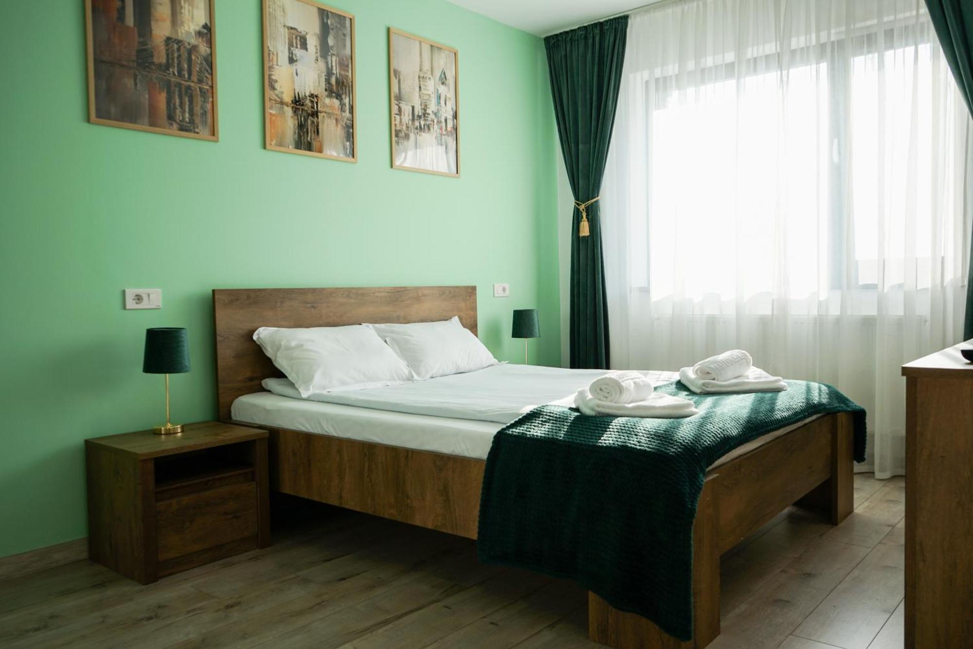 Mirandis - Comfort & Private Parking Near Coresi Mall Apartment *