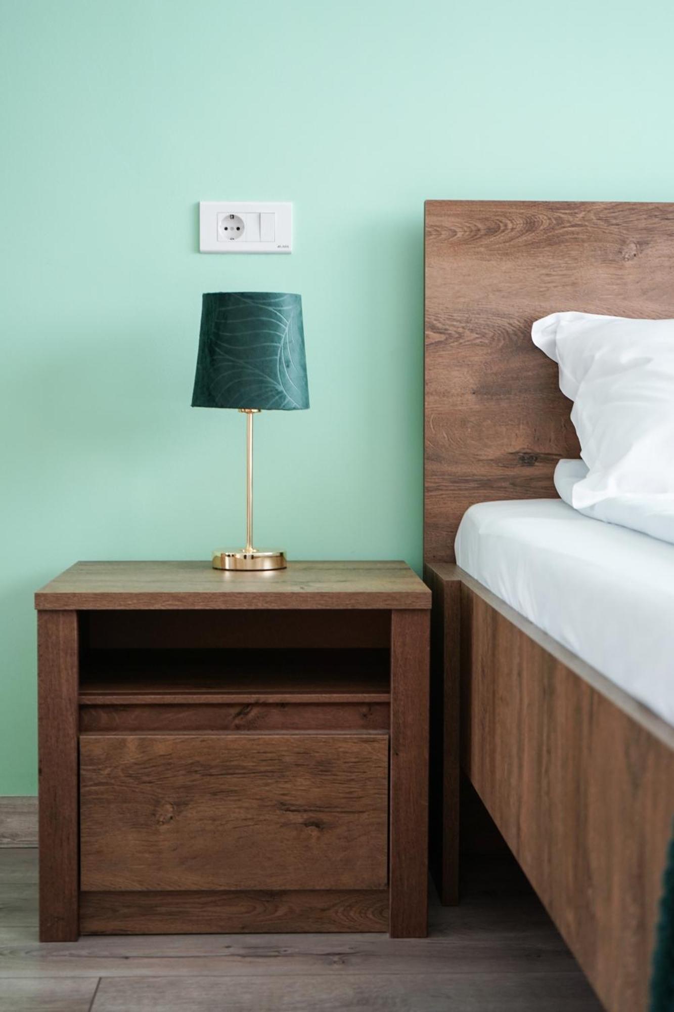 Apartment Mirandis - Comfort & Private Parking Near Coresi Mall
