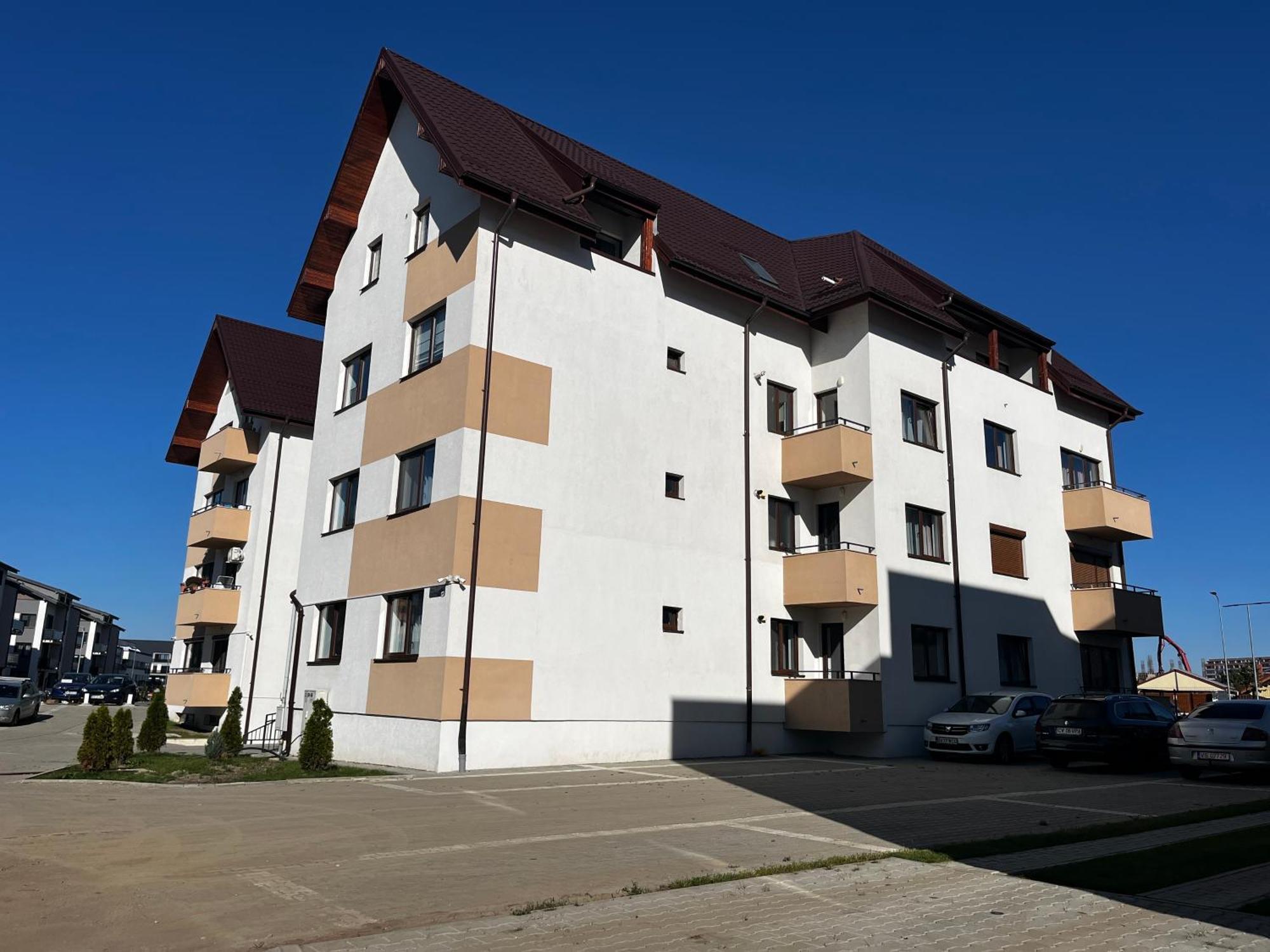 Apartment Mirandis - Comfort & Private Parking Near Coresi Mall *