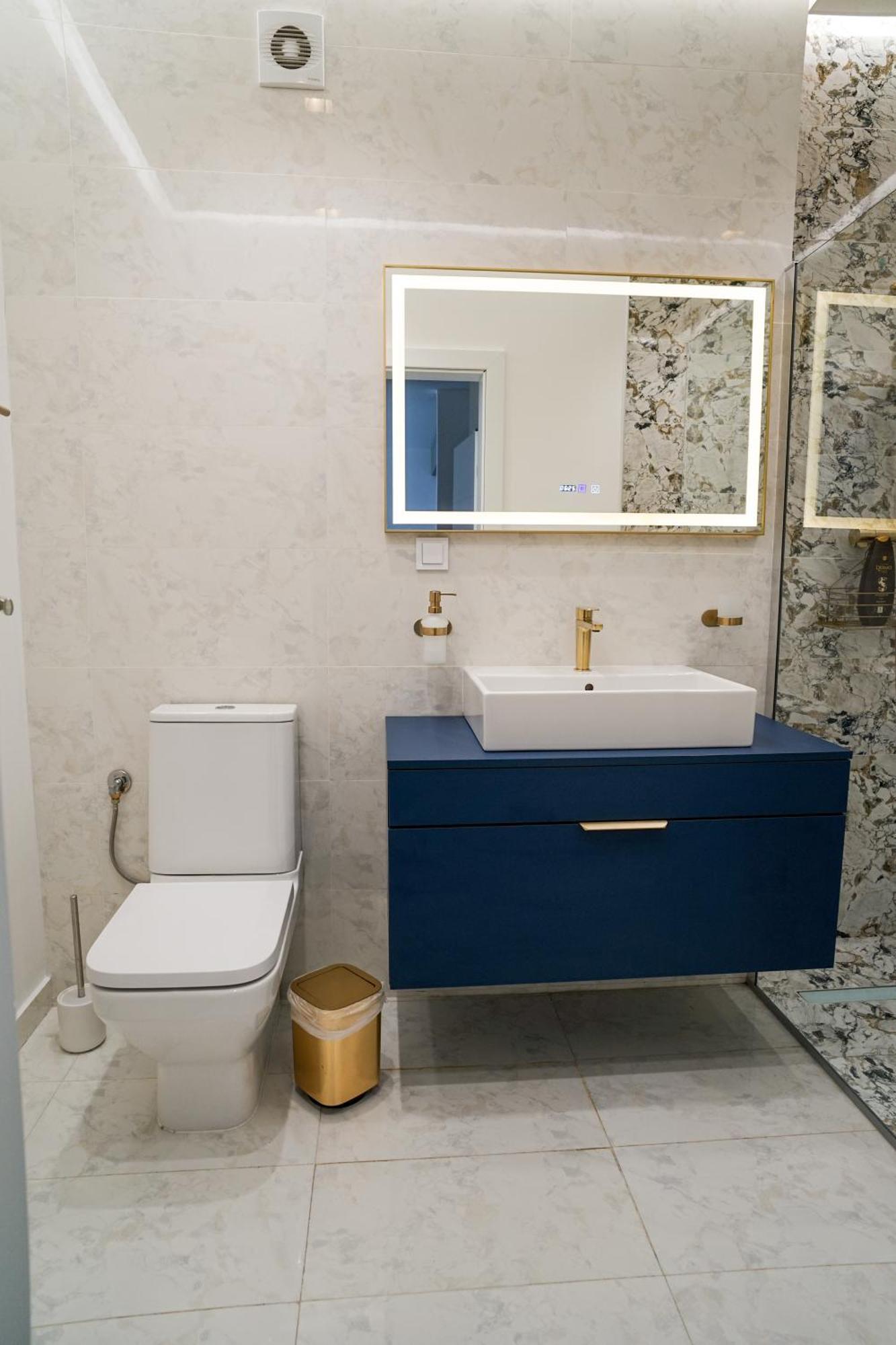 Mirandis - Comfort & Private Parking Near Coresi Mall Brasov
