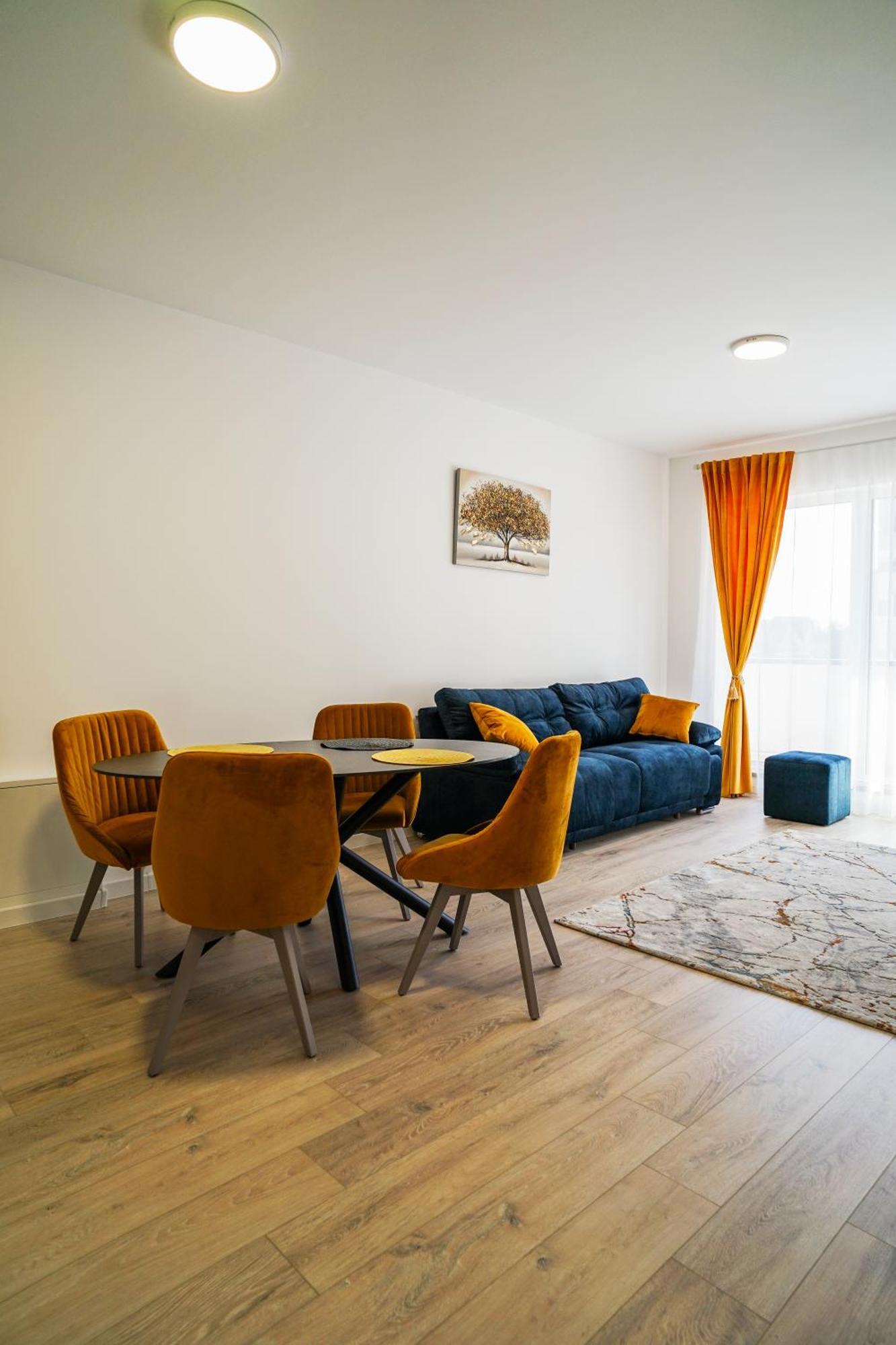 Apartament Mirandis - Comfort & Private Parking Near Coresi Mall Brașov